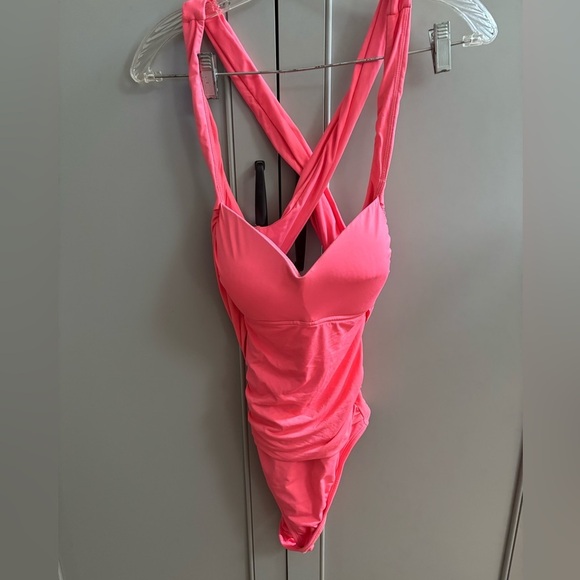 La Blanca One Piece Swimsuit Coral Ruched size 10 - Picture 2 of 6